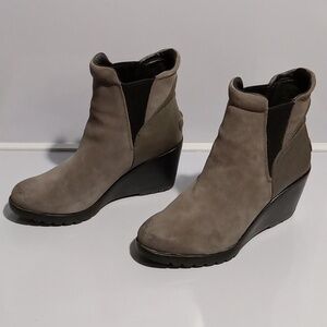 Sorel‎ After Hours Chelsea Bootie Size 8